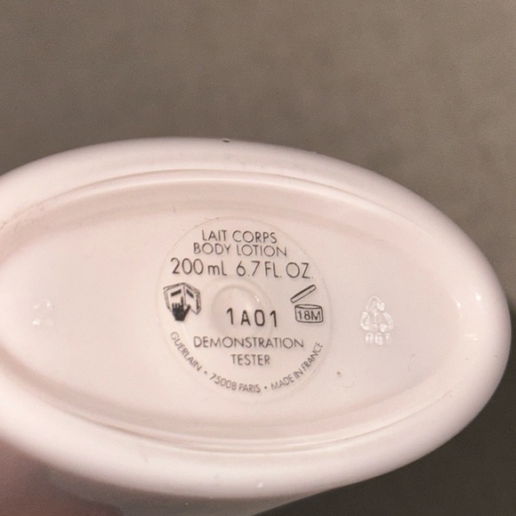 Guerlain Mon Perfumed Body Lotion 6.7 fl oz - Picture 3 of 3